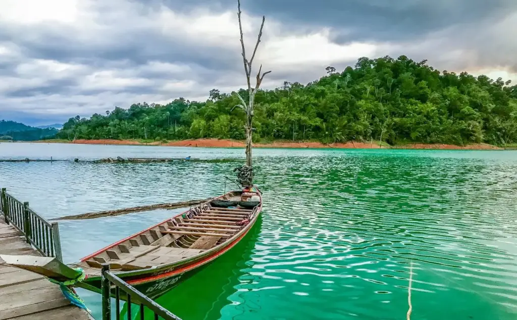 Фаном: Khao Sok River & Jungle Resort