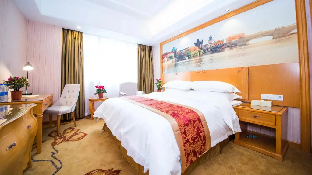 Ухань: Vienna Hotel (Wuhan Lingjiaohu Wanda Metro Station)