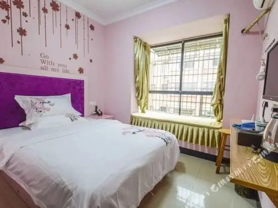 Changsha Moon Bay Cinema Apartment (Shewai Economic College) — фото 1
