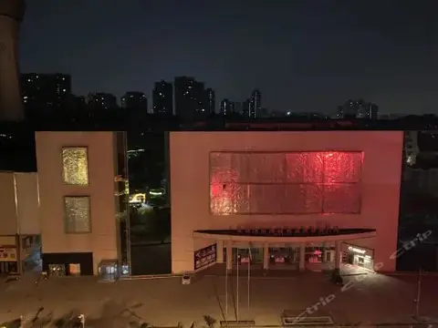 艳阳天时尚旅店(武汉光谷体育学院店) — фото 1