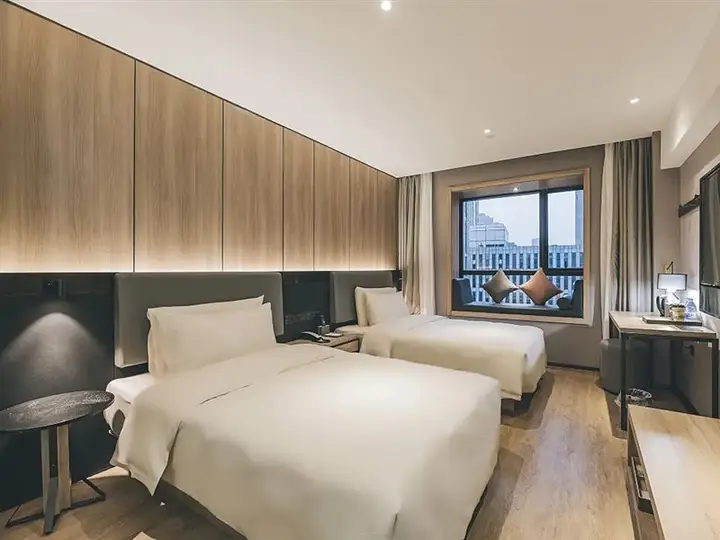 Нанкин: Atour Light Hotel Nanjing Xinjiekou NetEase Cloud Music