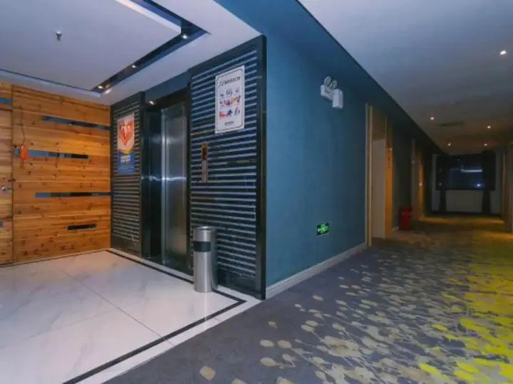 Чанша: Wonder Hotel (Changsha Central South University Metro Station)