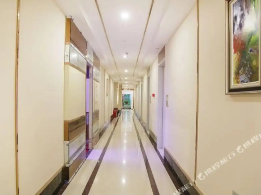 Ухань: New Beacon Shangju Hotel (Hanzhengjie Subway Station Wuzhan Convention Center)