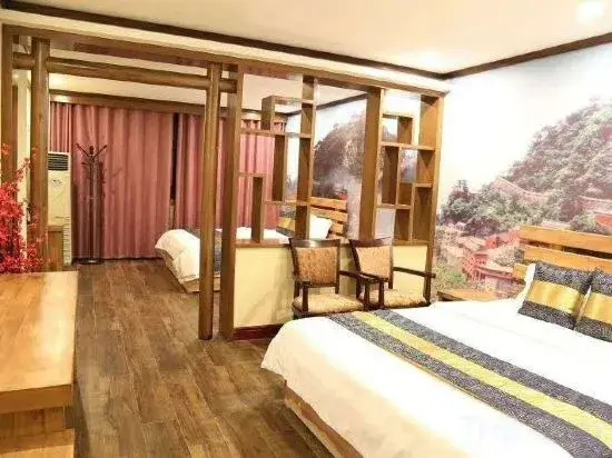 Шиянь: Renheju Hostel