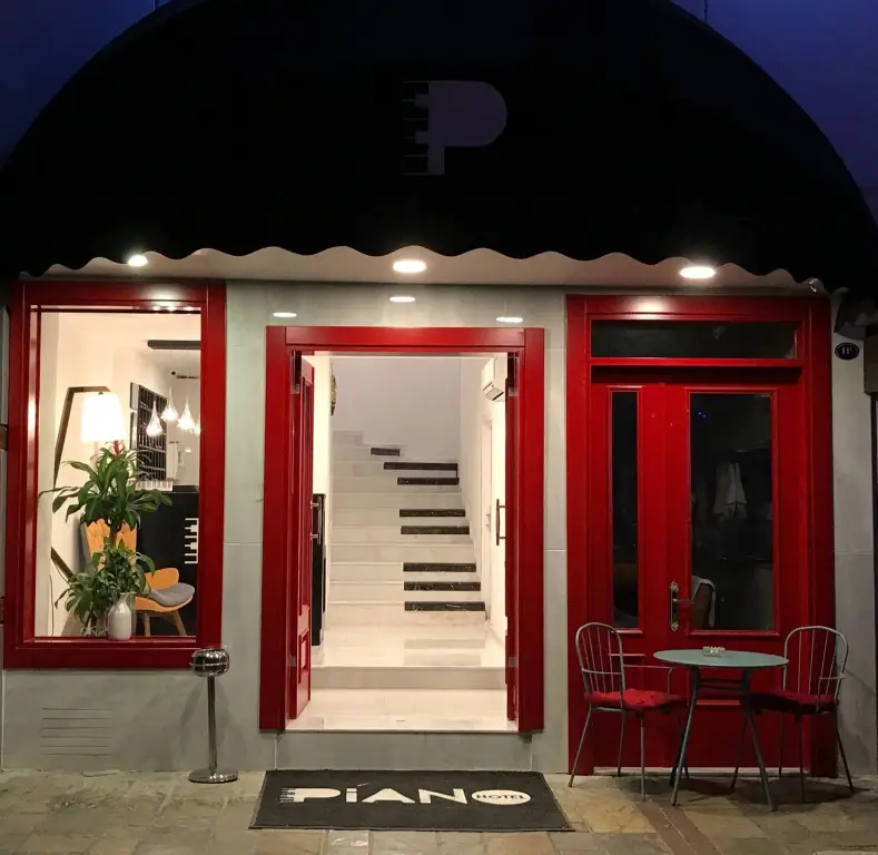 Измир: Piano Hotel