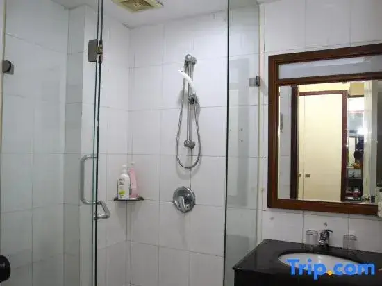 Дунгуань: Jiaxilai Hotel (Shanmei Subway Station Hanbang 66 Plaza)