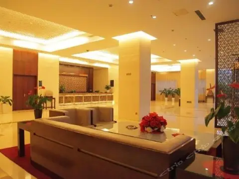 Runwei Hotel — фото 1