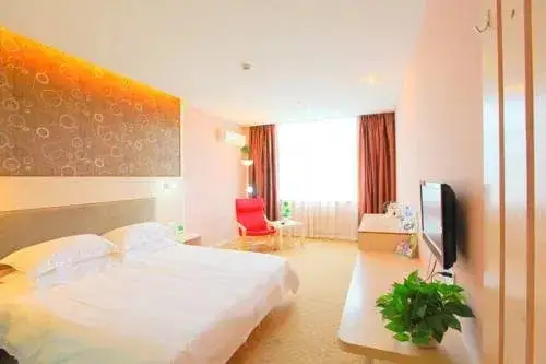 Ухань: Yijia Business Hotel (Wuhan Optics Valley Plaza Yangjiawan Subway Station Branch)