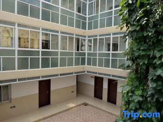 Нанкин: Nanjing University Logistics Service Group Youyuan Hotel