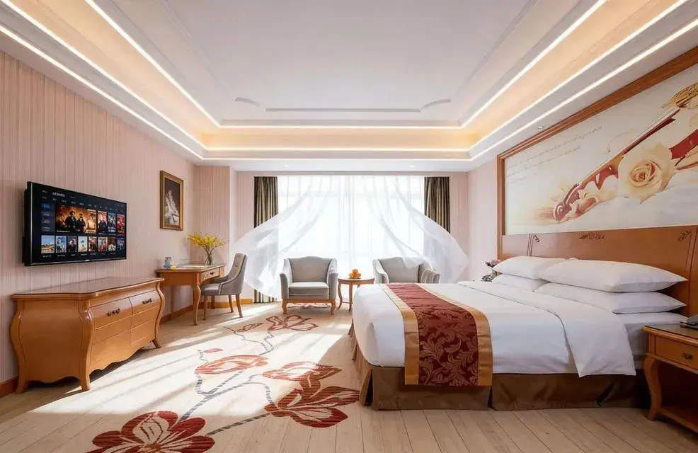 Дунгуань: Vienna International Hotel (Dongguan Shijie)