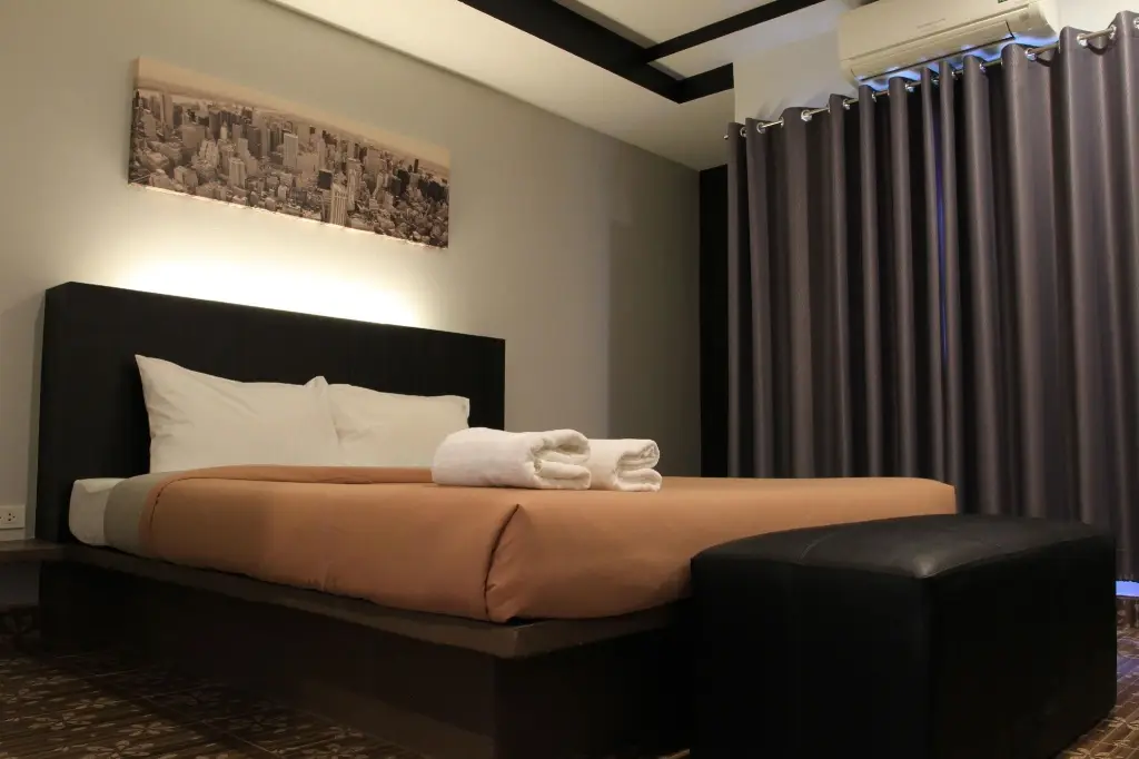 Накхонситхаммарат: Pama House Apartment