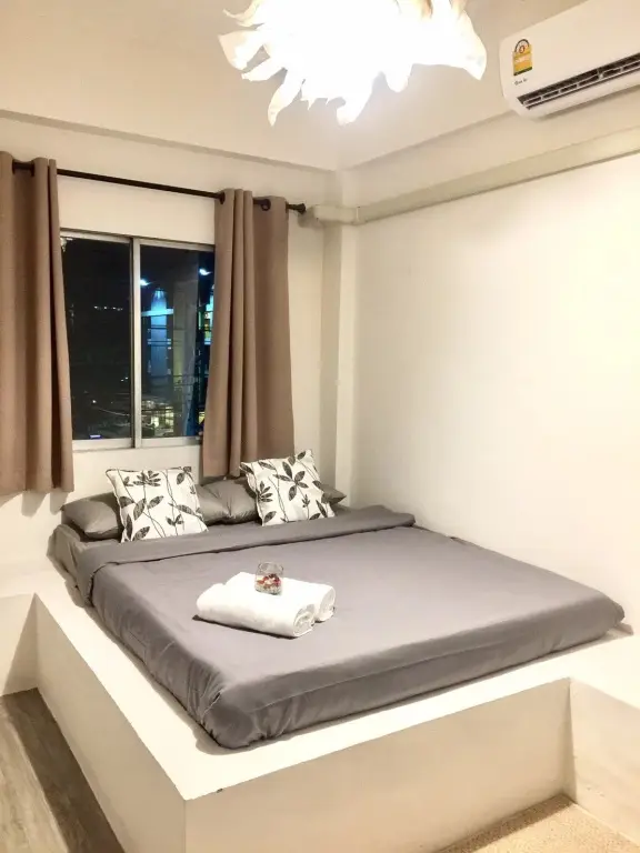 Пхуттхамонтхон: 24 Poshtel Salaya