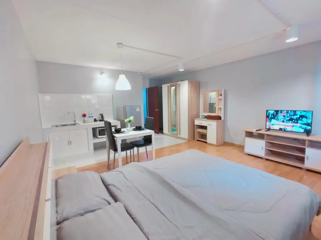 Паккрет: Deluxe at Popular Condo