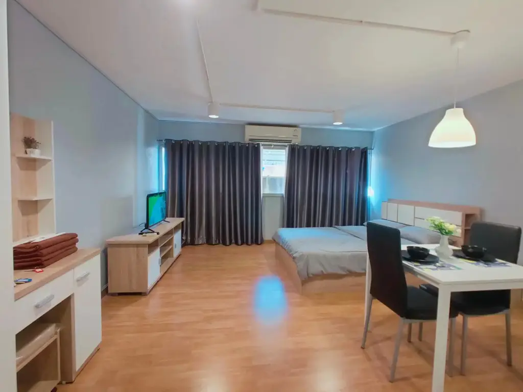 Паккрет: Deluxe at Popular Condo