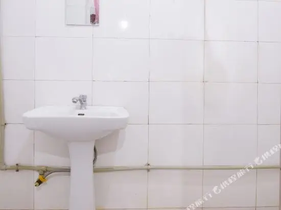 Ухань: Huaping Hotel