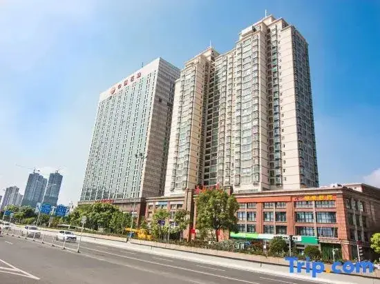 Ухань: Huayi Hotel (Hankou Railway Station Changqing Road Branch)