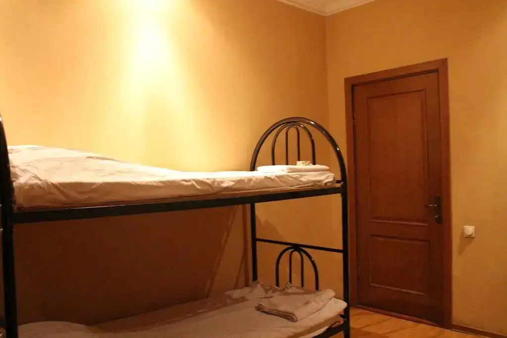 Алматы: Apple hostel
