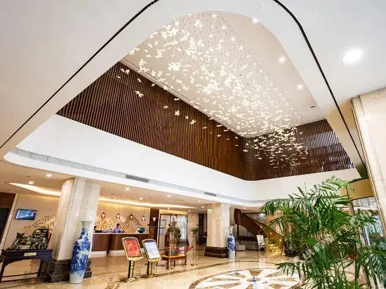 Линьи: Oriental Hotel