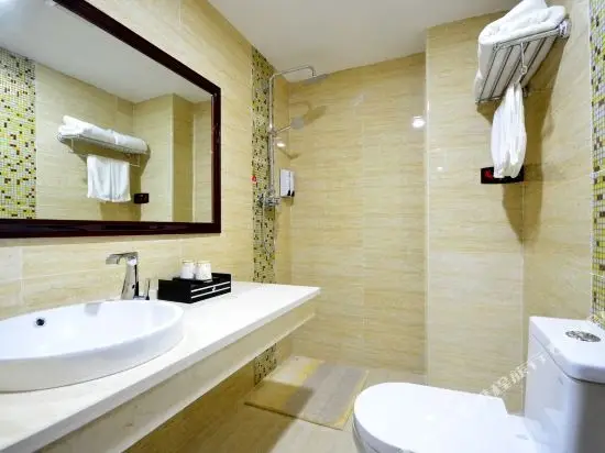 Ухань: Happy Shangcheng Business Hotel (Wuhan Overseas Chinese City Happy Valley Shop)