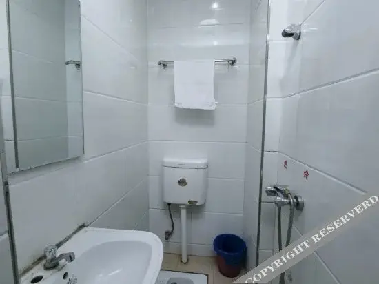 Чунцин: Huangjuewan Hostel