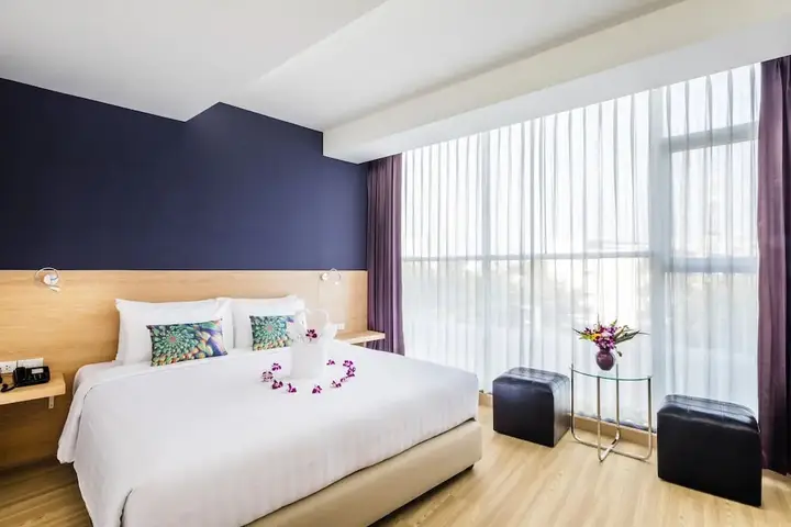 Бангкок: Solo Express Sukhumvit 81