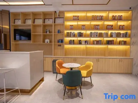 Дунгуань: Elong Anyun Hotel (Dongguan Songshan Lake Ecological Scenic Area Dalingshan Plaza)