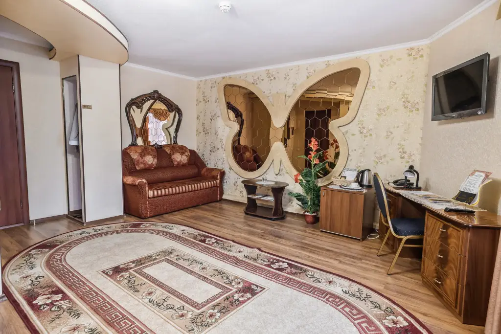 Брянск: Отель Гостиный Дом 4*