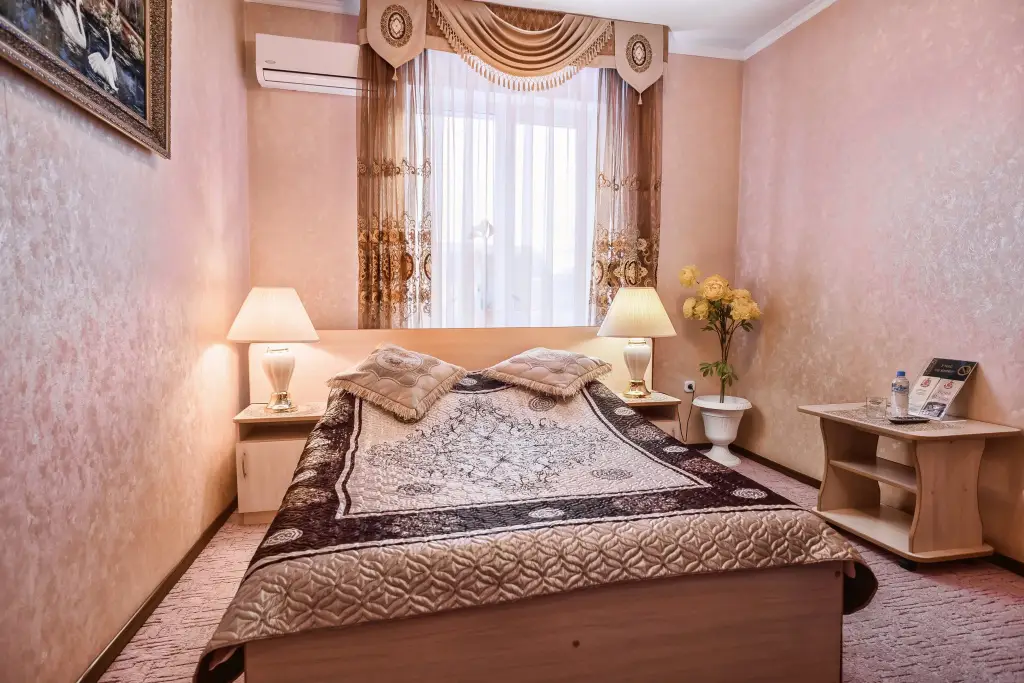 Брянск: Отель Гостиный Дом 4*