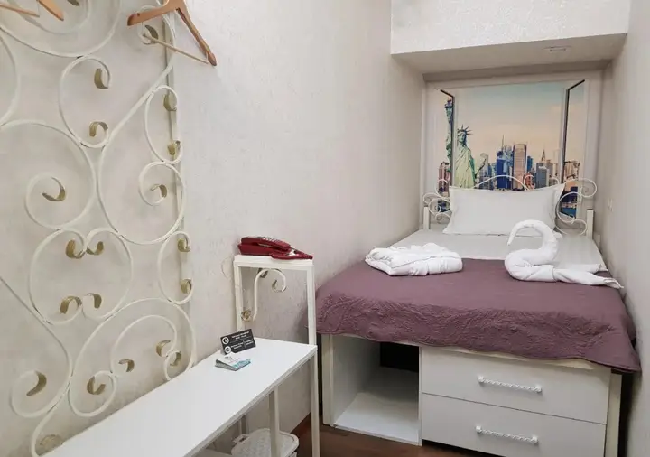 Алматы: L.E.S. Hostel