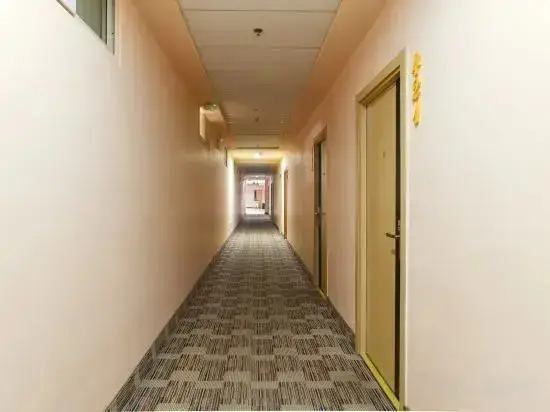 Линьи: Grace Inn (Linyi Industrial Avenue Mall Experimental School Store)