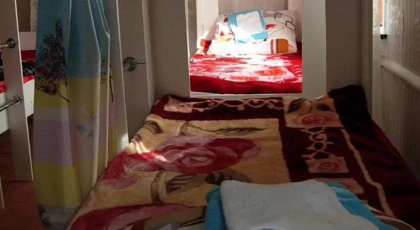 Алматы: Om Hostel