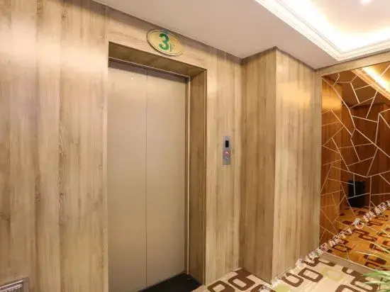 Сиань: 西安绿苑致家酒店