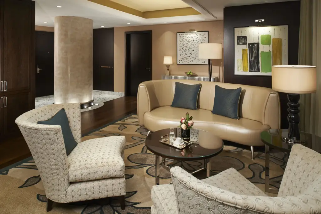 Алматы: Отель The Ritz-carlton, Almaty