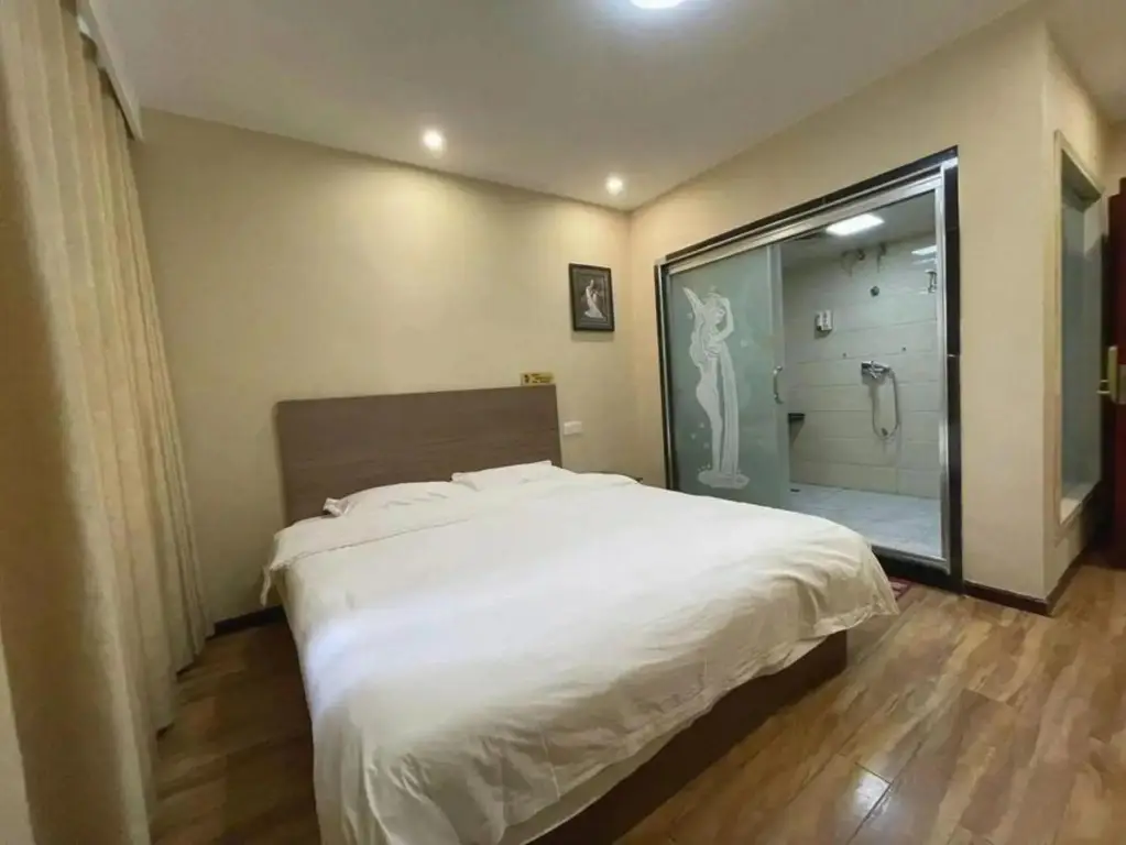 Ухань: Qinghuaci Hotel