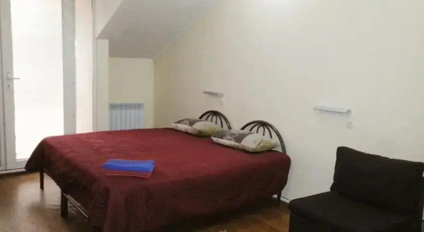 Алматы: Esentai Hostel