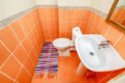 Астана: Hostel Raduga