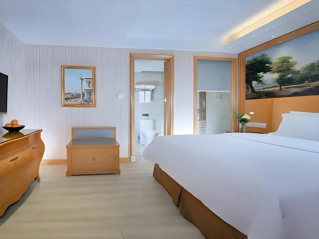 Дунгуань: Vienna Hotel (Dongguan Tangxia Huayuan Street)