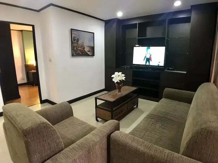 Бангкок: Twin Peaks Sukhumvit Suites