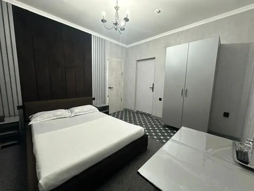 Алматы: Faeton Hotel
