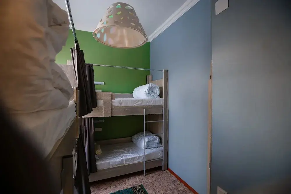 Алматы: Mountain Road Hostel