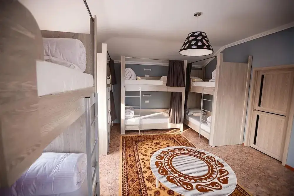 Алматы: Mountain Road Hostel