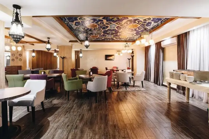 Алматы: Renion Park Hotel