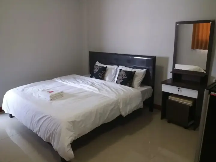 Кхлонг-Янг: Mel House Korat
