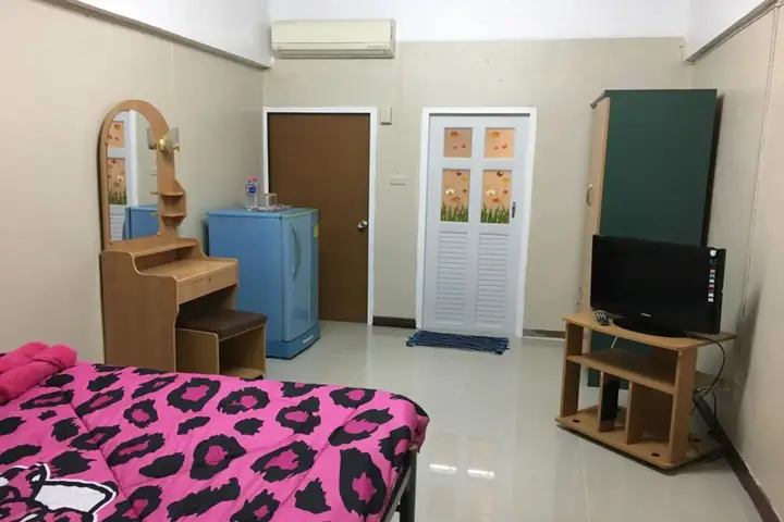 Бангкок: Gedkanok Apartment