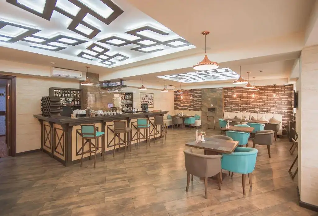 Алматы: Отель The Plaza Almaty