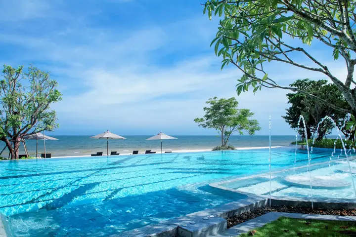 Чаам: Baba Beach Club Hua Hin Luxury Pool Villa Hotel by Sri Panwa