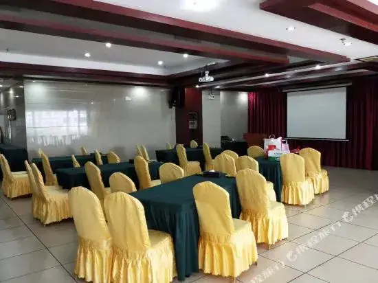 Дунгуань: Kunhao Hotel (Dongguan Houjie Convention and Exhibition Center)