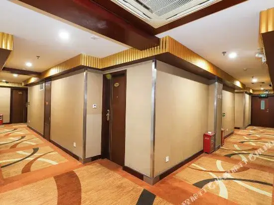 Дунгуань: Kunhao Hotel (Dongguan Houjie Convention and Exhibition Center)