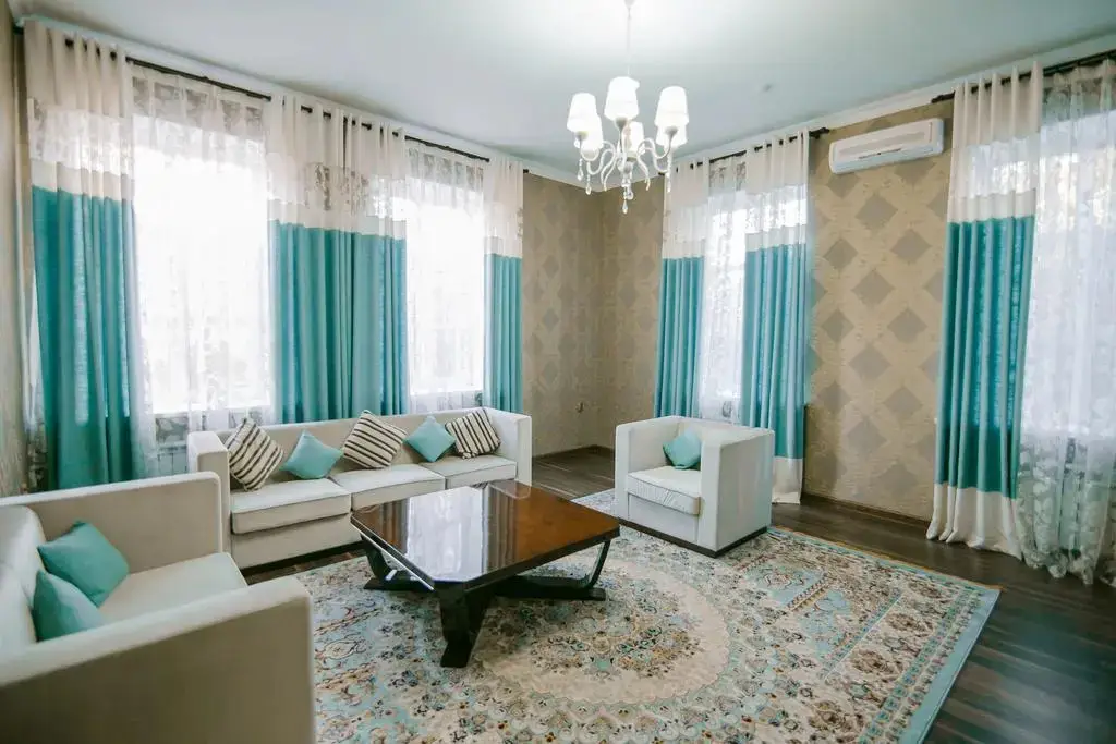 Тараз: Hotel Inju