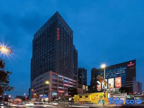 Чунцин: Chongqing • 100 Inn | WARMWIPEWHLBATHMERGEMNIMALMOD Hotel (Guanyinqiao Subway Station)